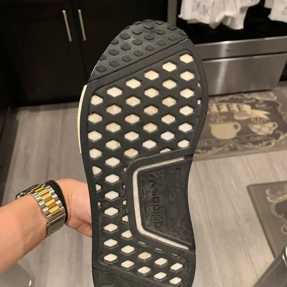 adidas sneakers - Picture 3 of 3